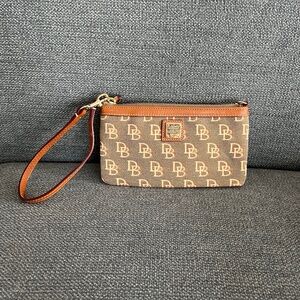 Vintage 1975 Dooney & Bourke Signature Wristlet